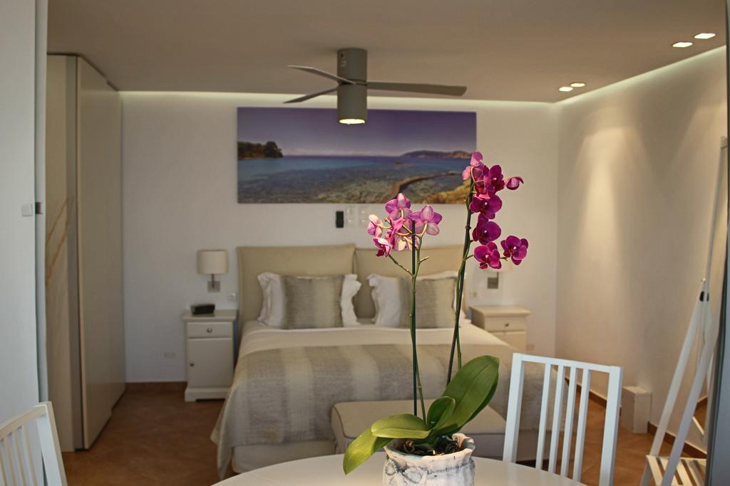 The Infinity 180 Luxury Suites Milia Exterior foto