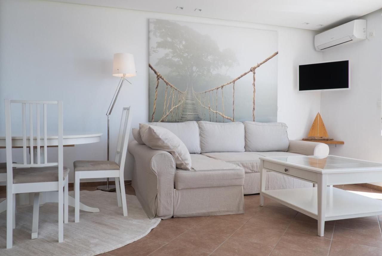 The Infinity 180 Luxury Suites Milia Exterior foto